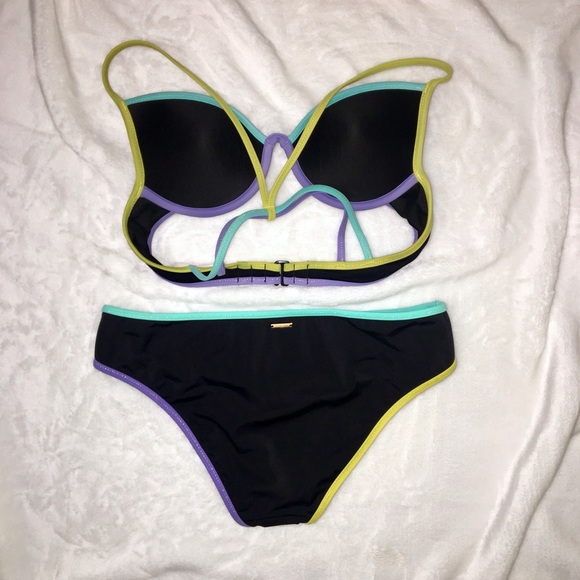 NEW Victoria’s Secret Push Up Bikini - Picture 7 of 8